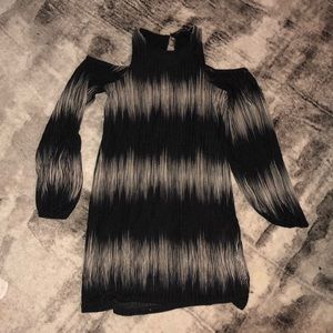 Zara cut out sleeve dress